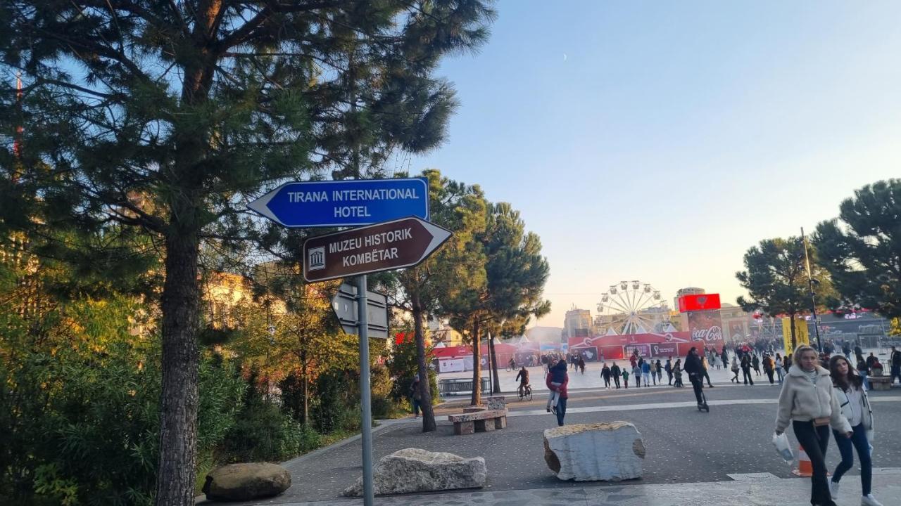Tirana Inn Hotel ภายนอก รูปภาพ