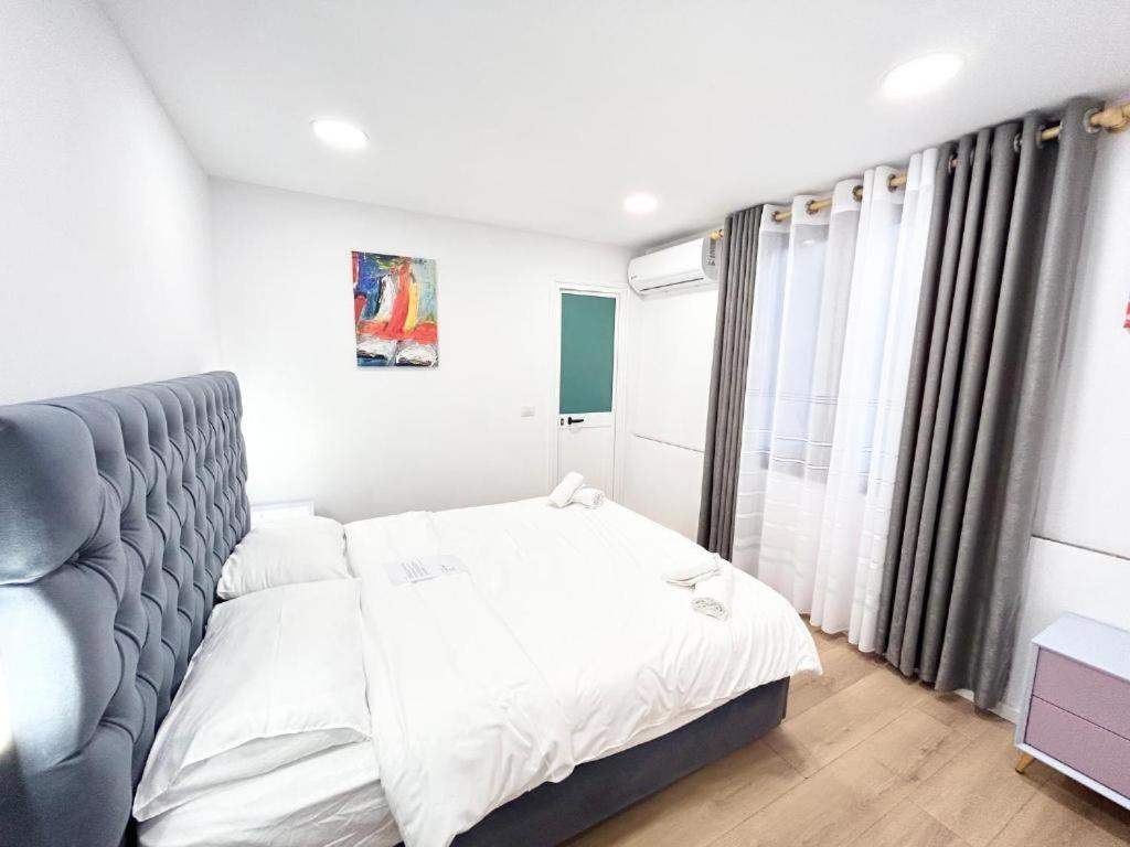 Tirana Inn Hotel ภายนอก รูปภาพ