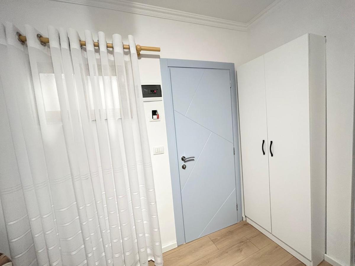Tirana Inn Hotel ภายนอก รูปภาพ