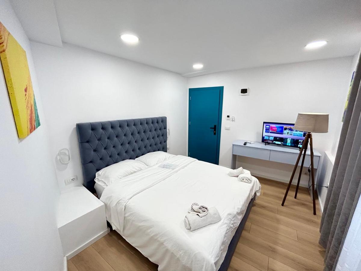 Tirana Inn Hotel ภายนอก รูปภาพ